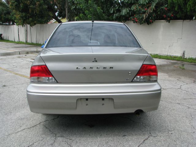 Mitsubishi Lancer 2002 photo 4