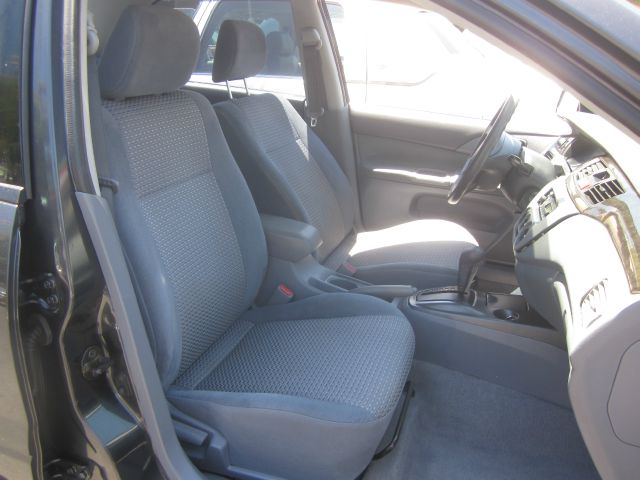 Mitsubishi Lancer 2003 photo 2