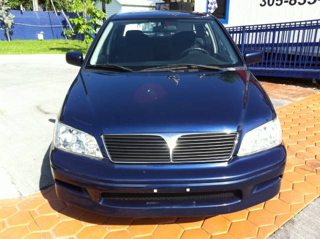 Mitsubishi Lancer 2003 photo 2