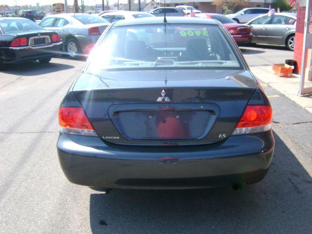 Mitsubishi Lancer 2004 photo 5