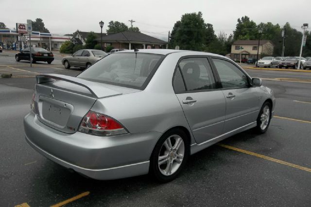 Mitsubishi Lancer 2004 photo 3