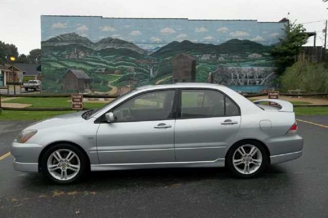 Mitsubishi Lancer 2004 photo 4