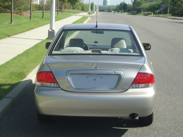 Mitsubishi Lancer 2004 photo 8