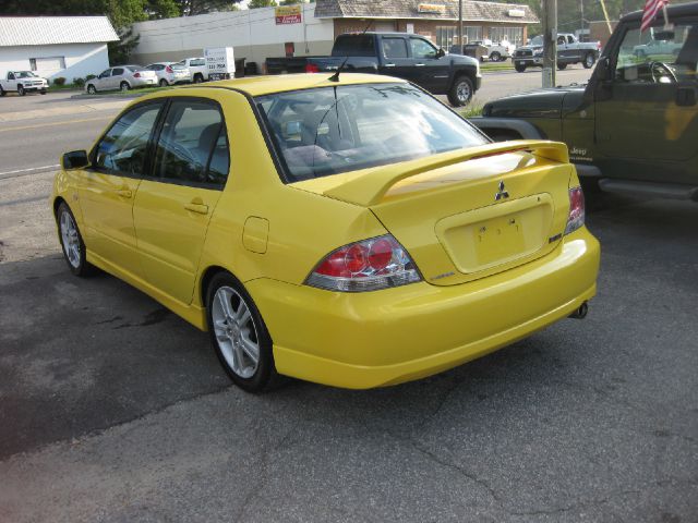 Mitsubishi Lancer 2004 photo 1