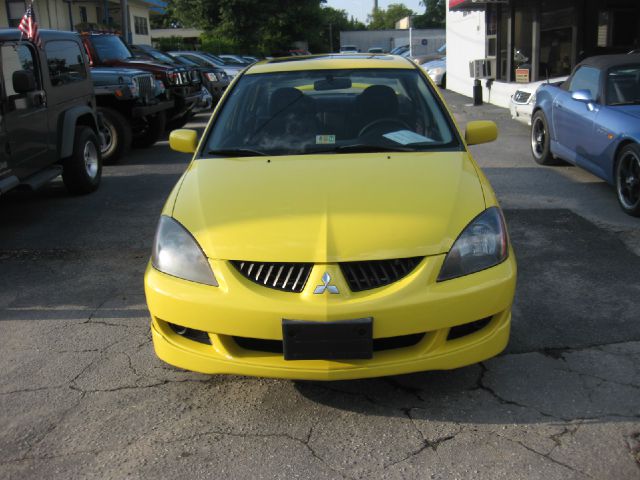 Mitsubishi Lancer 2004 photo 3