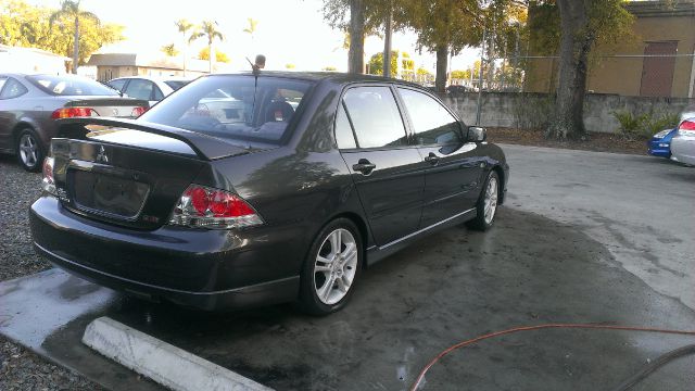 Mitsubishi Lancer 2004 photo 1