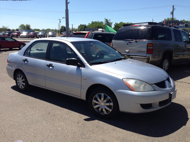 Mitsubishi Lancer 2005 photo 2