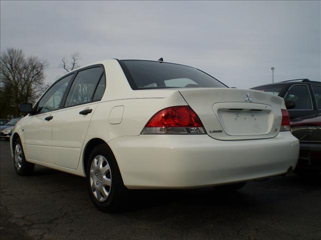 Mitsubishi Lancer 2005 photo 3