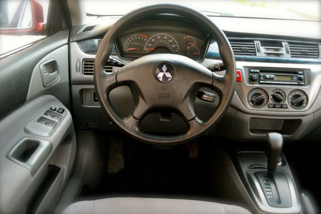 Mitsubishi Lancer 2006 photo 2