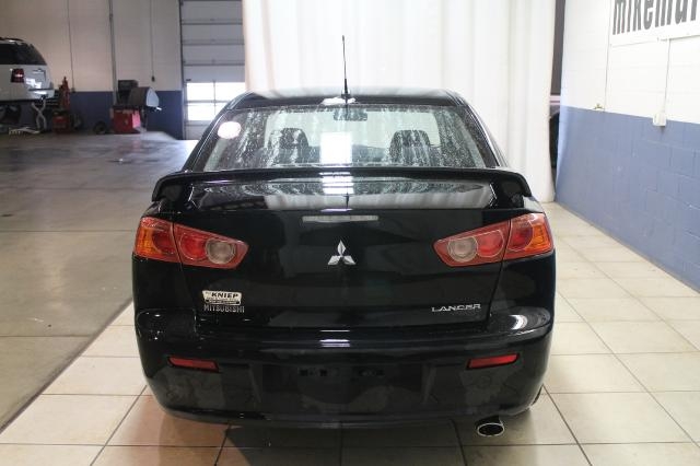 Mitsubishi Lancer 2008 photo 4