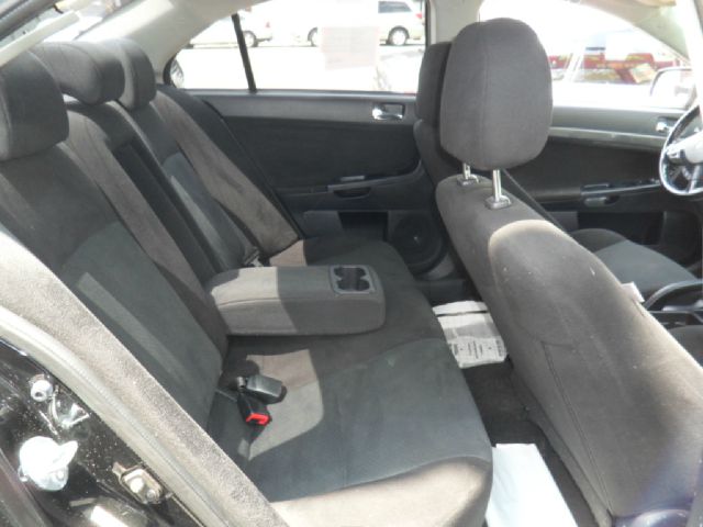 Mitsubishi Lancer 2009 photo 29