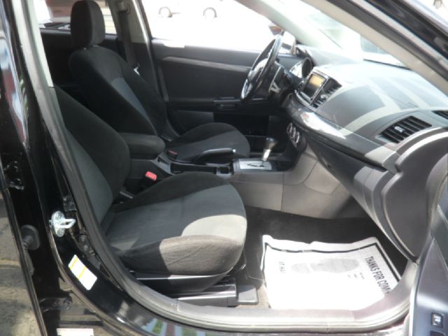 Mitsubishi Lancer 2009 photo 32