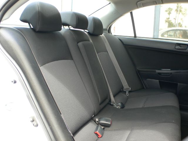 Mitsubishi Lancer 2009 photo 3