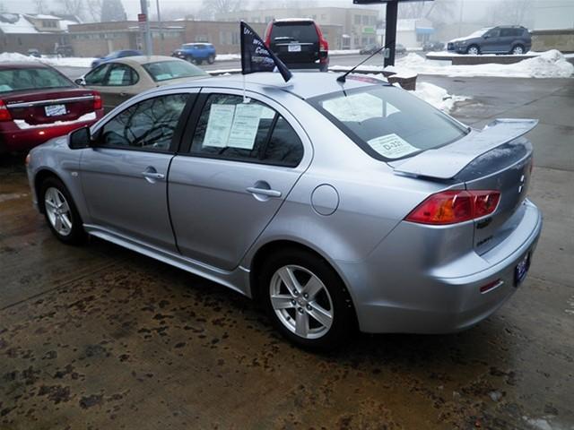 Mitsubishi Lancer 2009 photo 2