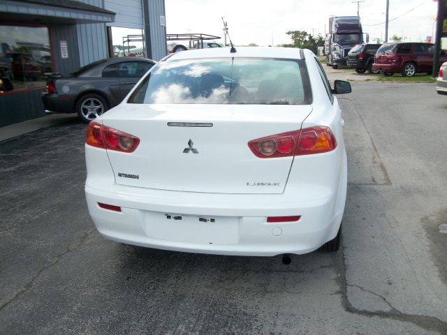 Mitsubishi Lancer 2009 photo 2