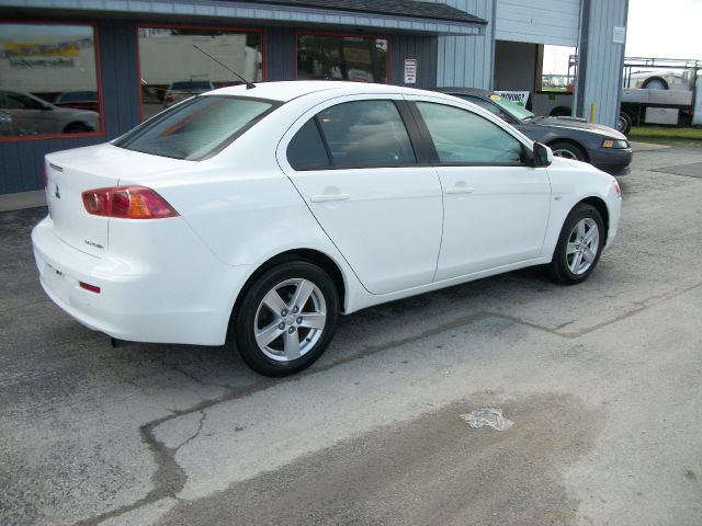 Mitsubishi Lancer 2009 photo 9