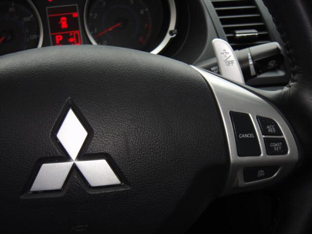 Mitsubishi Lancer 2009 photo 4