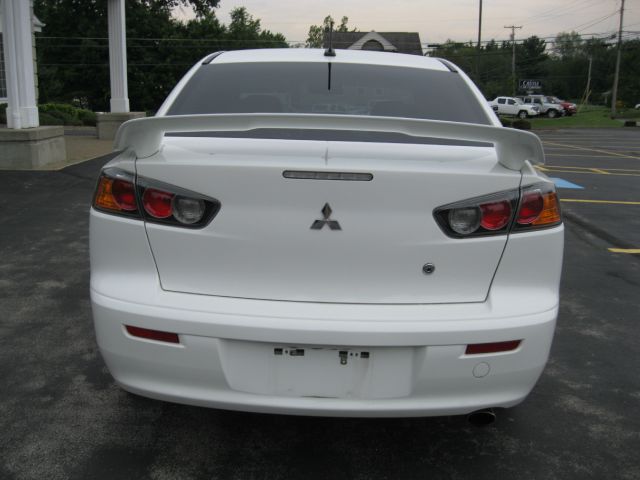 Mitsubishi Lancer 2010 photo 1