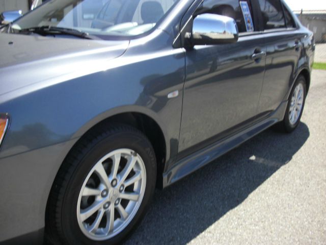 Mitsubishi Lancer 2010 photo 23