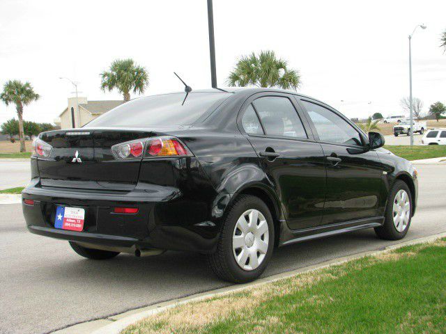 Mitsubishi Lancer 4WD Ext Cab LT Sedan