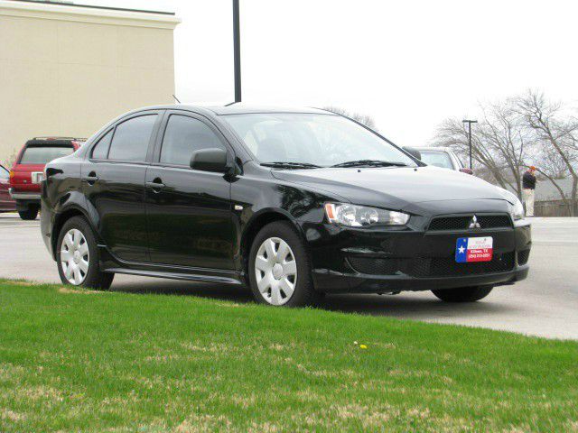 Mitsubishi Lancer 2010 photo 8