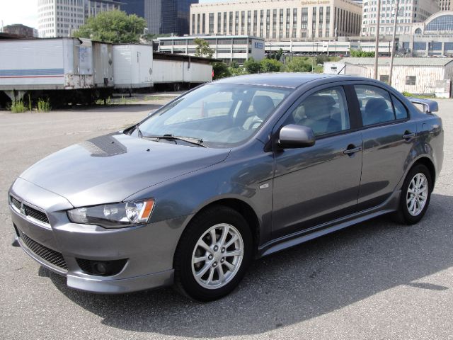 Mitsubishi Lancer 2010 photo 2