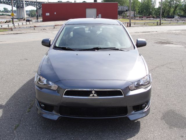 Mitsubishi Lancer 2010 photo 3