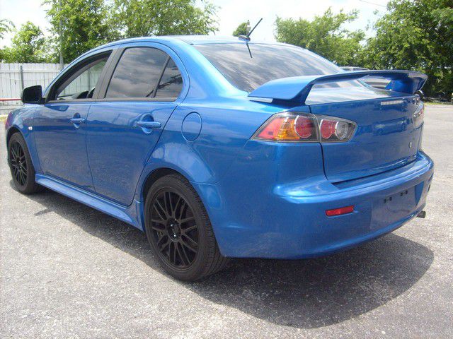 Mitsubishi Lancer 2010 photo 15