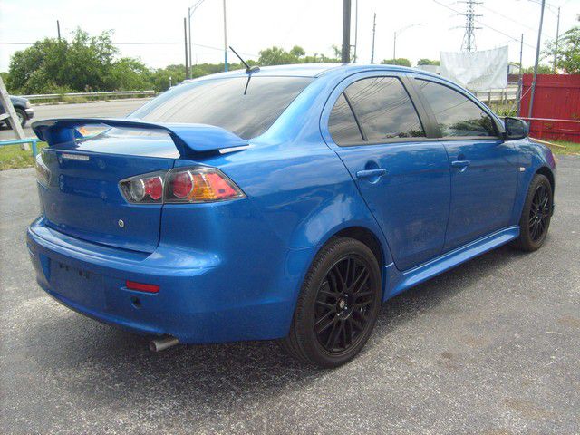 Mitsubishi Lancer 2010 photo 24