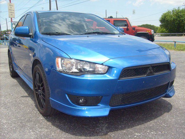 Mitsubishi Lancer 2010 photo 3