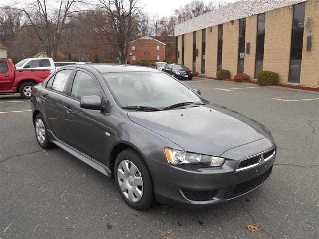 Mitsubishi Lancer LW2 Sedan