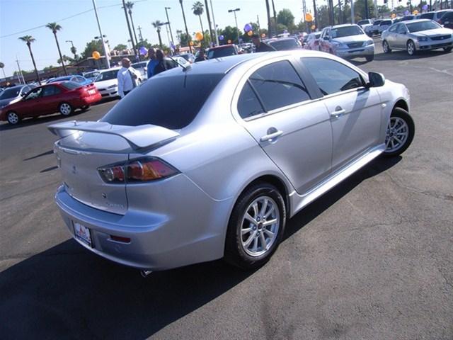 Mitsubishi Lancer 2011 photo 4