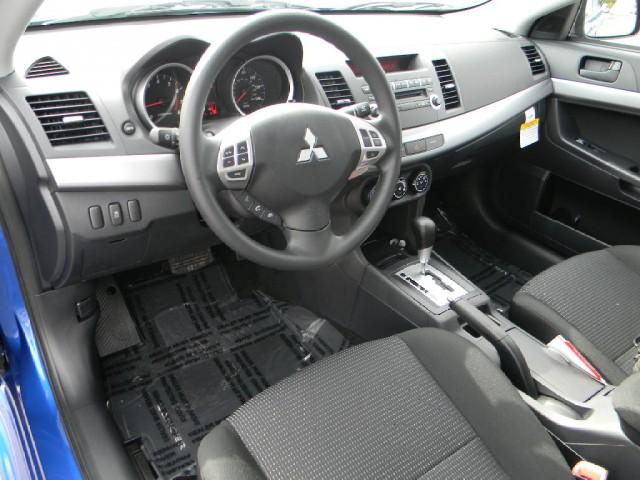 Mitsubishi Lancer 2011 photo 1