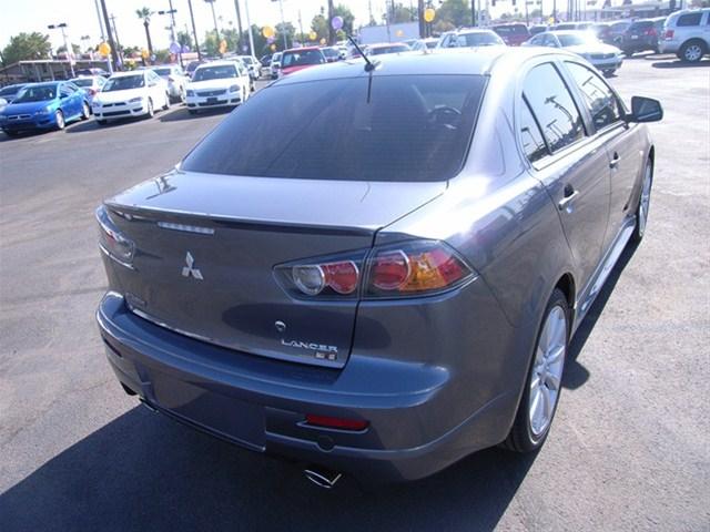 Mitsubishi Lancer 2011 photo 3