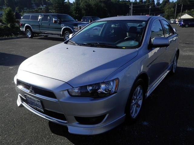 Mitsubishi Lancer 2012 photo 2