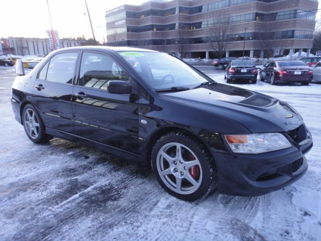 Mitsubishi Lancer Evolution 2005 photo 2