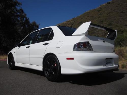 Mitsubishi Lancer Evolution 2005 photo 3