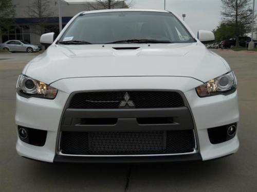 Mitsubishi Lancer Evolution 2010 photo 1