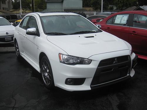 Mitsubishi Lancer Evolution 2010 photo 5