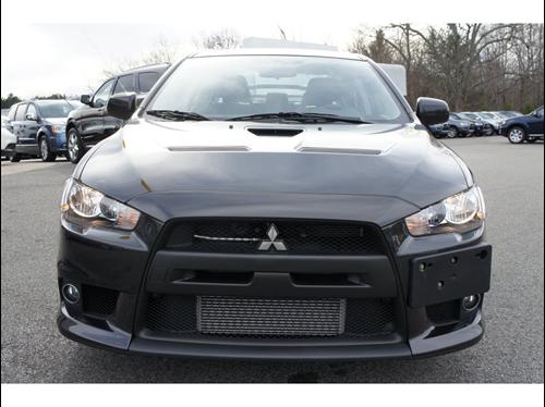 Mitsubishi Lancer Evolution 2011 photo 4