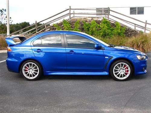 Mitsubishi Lancer Evolution 2011 photo 1