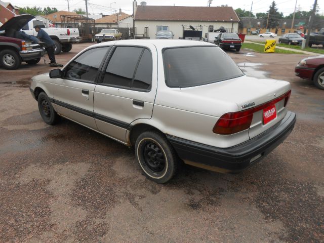 Mitsubishi Mirage 1991 photo 1