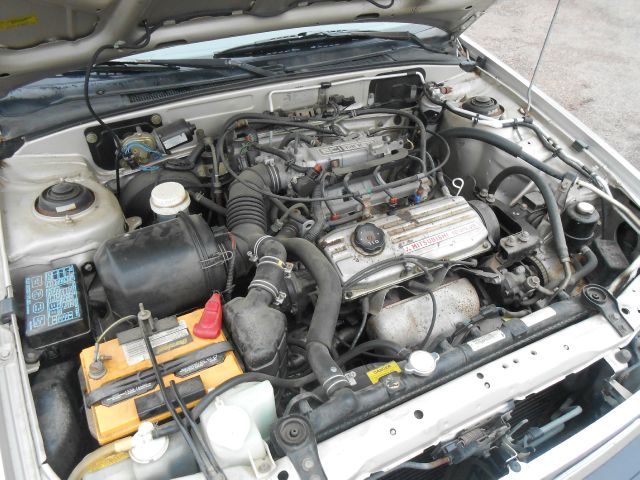 Mitsubishi Mirage 1991 photo 6