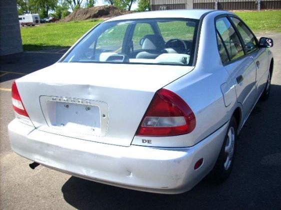 Mitsubishi Mirage 1998 photo 1