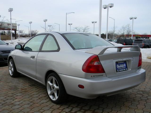 Mitsubishi Mirage 1999 photo 2