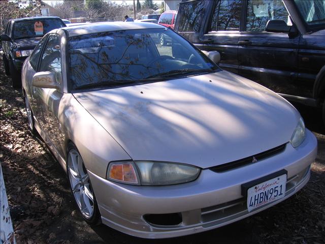 Mitsubishi Mirage 1999 photo 2