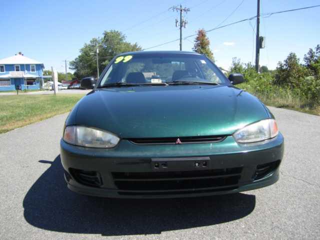 Mitsubishi Mirage 1999 photo 1