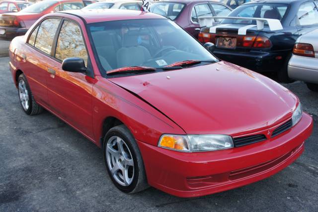 Mitsubishi Mirage 1999 photo 2