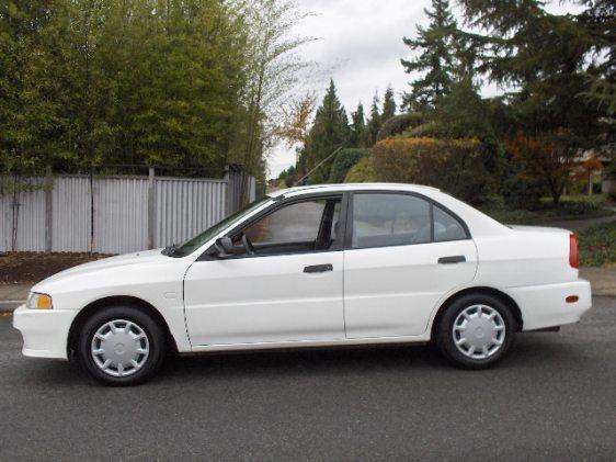 Mitsubishi Mirage 2001 photo 1