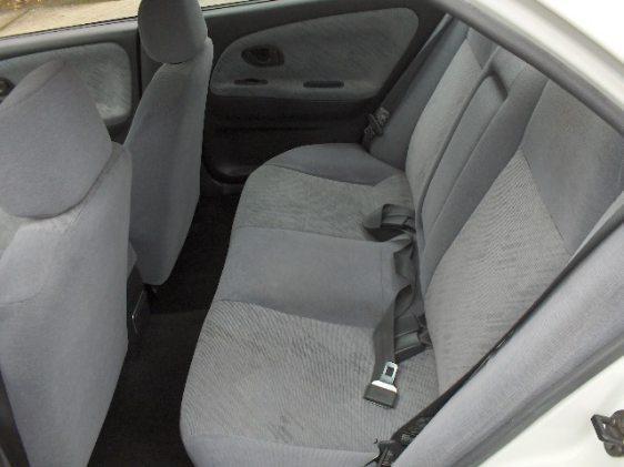 Mitsubishi Mirage 2001 photo 3